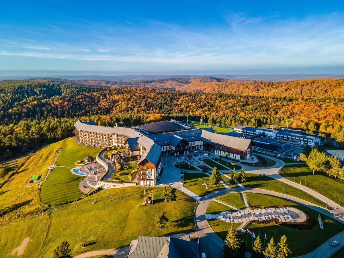 Hotel Arłamów Extérieur photo