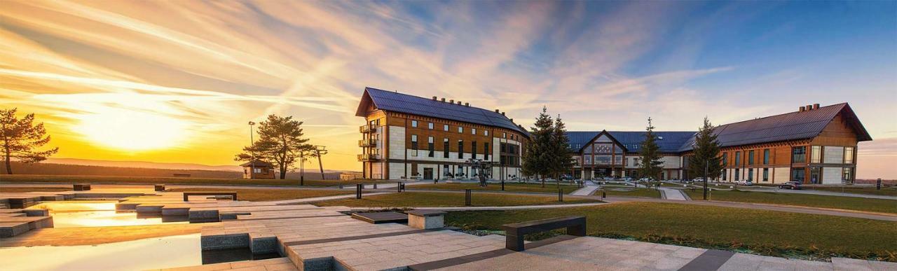 Hotel Arłamów Extérieur photo